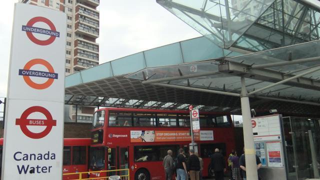 Surrey Quays Studio ลอนดอน ภายนอก รูปภาพ